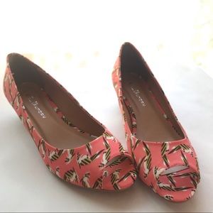 CL by Laundry Coral Parrot Bird Print Wedges